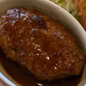 お子様にオススメ！優しい味のトマト煮込みハンバーグ